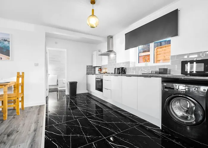 Modern Apartment - Cradley Heath - Top Rated - Netflix - Wifi - 1Mh